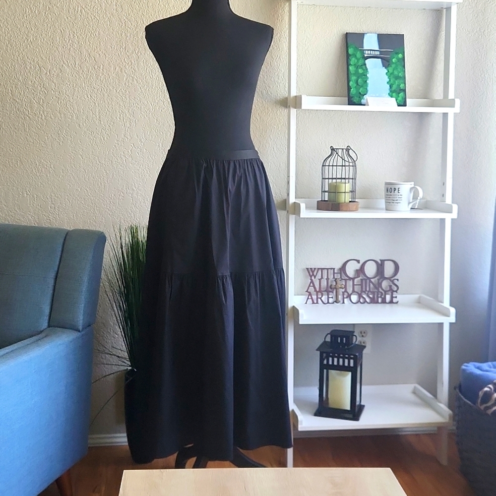 NWT Lafayette 148 black skirt Size S